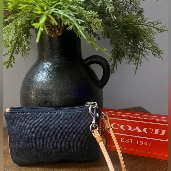 Coach Denim and Tan 3pc. Set Shoulder Bag Plus Matching Wristlet And Coach dusty - Picture 14 of 16